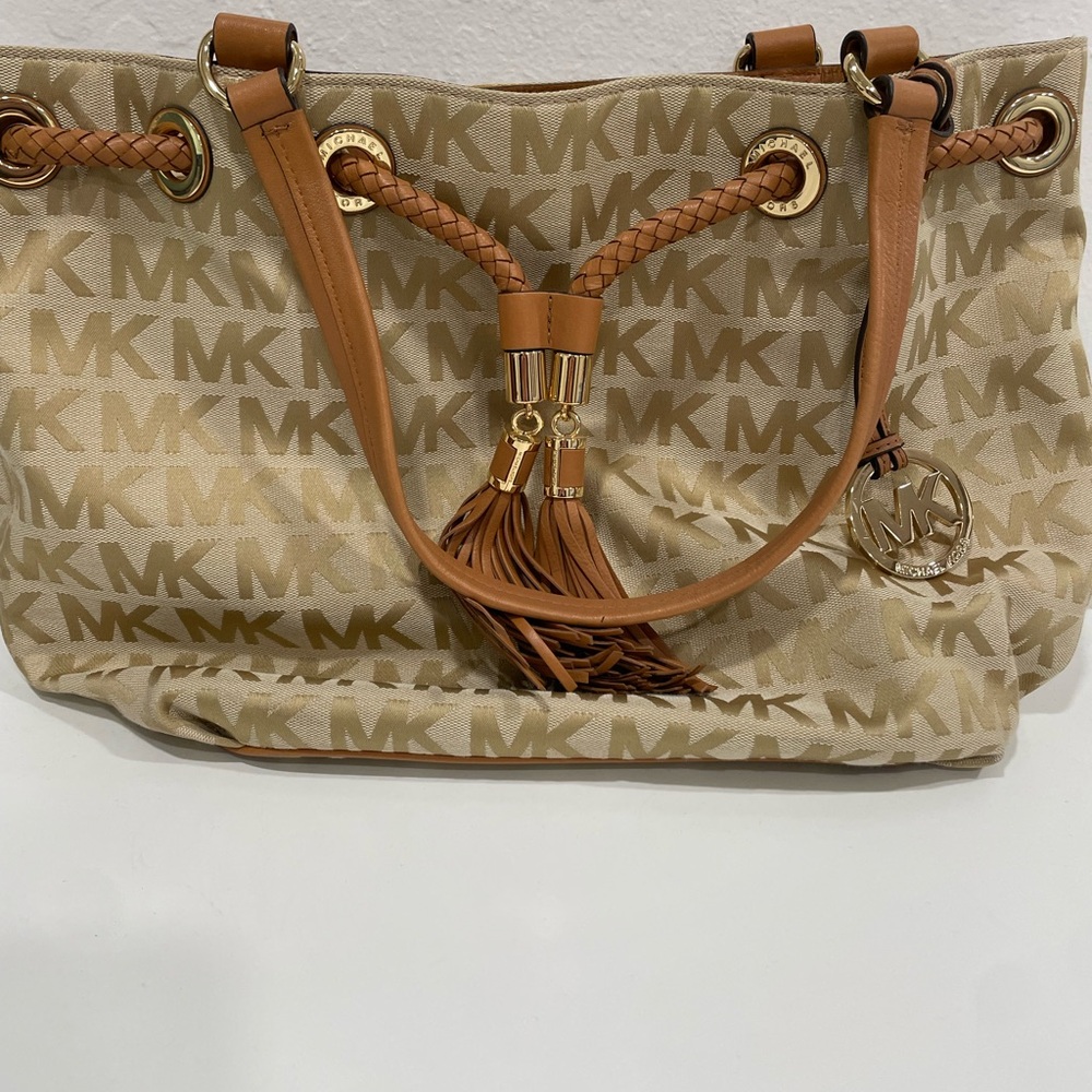 Michael Kors Shoulder Bag